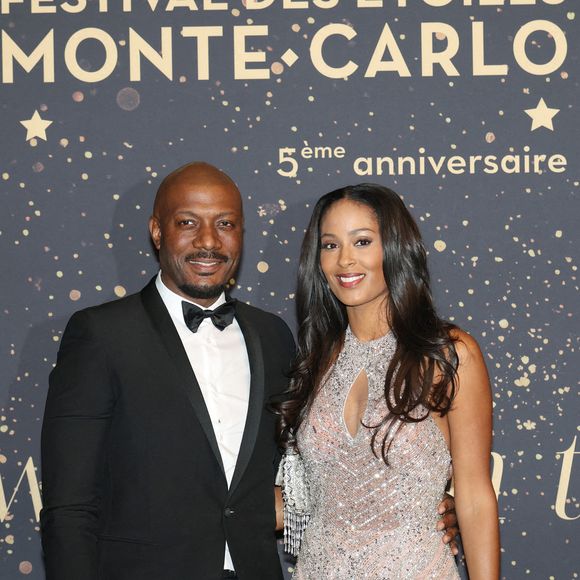Le journaliste et animateur de télévision Harry Roselmack au bras de sa compagne Jennifer Galap ont eux aussi fait sensation.


Harry Roselmack et sa compagne lors du 2025 Festival des Etoilés Monte-Carlo au Monte Carlo Sporting à Monaco, le 29 novembre 2025. Photo par Jean-Charles Vinaj/ABACAPRESS.COM
