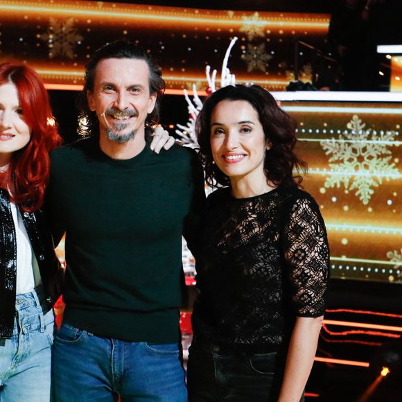 Exclusif - Adeline Tonuitti, Arnaud Tsamère, Isabelle Vitari - Enregistrement de l'émission "100% Logique, Spéciale Noël", présentée par C.Féraud et diffusée le 21 décembre sur France 2.
© Christophe Clovis / Bestimage