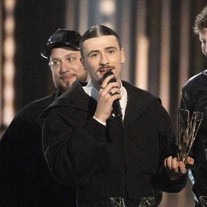 Pierre Garnier reçoit le prix de la révélation masculine lors de la 40ème édition des Victoires de la Musique à La Seine Musicale le 14 février 2025 à Boulogne-Billancourt, France. Photo par David NIVIERE/ABACAPRESS.COM