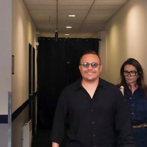 Exclusif - Faudel, en backstage de l'enregistrement de l'émission On Connait La Chanson Années 90, présentée par L.Boccolini et diffusée le 19 mai 2026 sur W9, à Paris, France, le 8 avril 2026. © Jack Tribeca/Bestimage