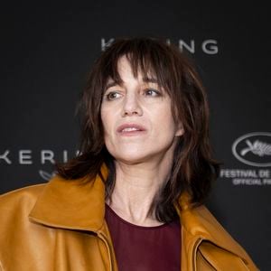 En ce jour, Kate Barry aurait eu 59 ans. À l'occasion de cet anniversaire, Charlotte Gainsbourg retrace sa vie en images.

Photocall Kering Women in Motion Talk avec Charlotte Gainsbourg à l'hôtel Majestic lors du 78ème Festival International du Film de Cannes.

© Olivier Borde / Bestimage