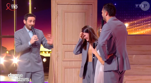 De quoi beaucoup l'émouvoir. Devant les membre du jury, après leur danse, elle a déclaré ceci : "C'est indescriptible...Ma maman c'est toute de ma vie, je suis contente de pouvoir partager ca avec elle car c'est grâce à elle que je suis ici aujourd'hui."

Florent Manaudou sans filtre sur son duo avec Elsa Bois dans Danse avec les stars, capture d'écran TF1