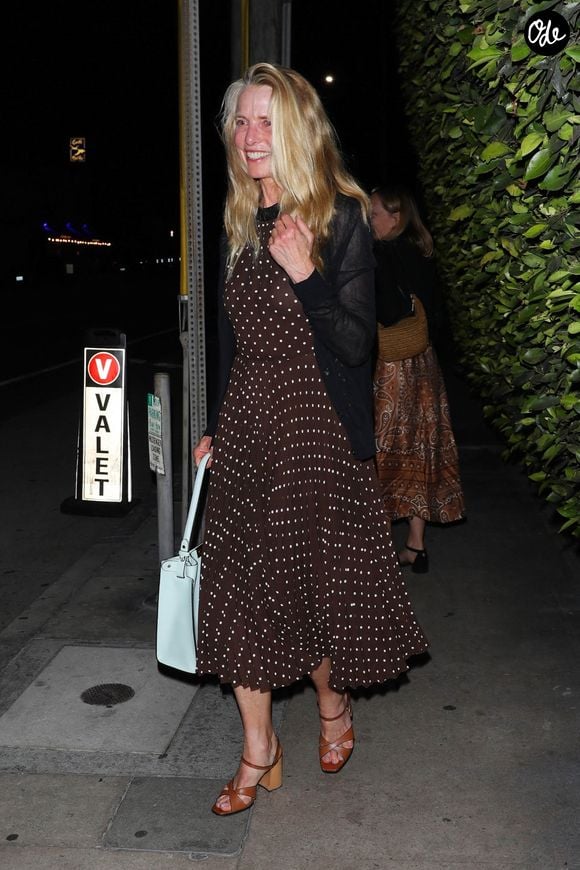 Laurene Powell Jobs, la veuve de Steve Jobs, est tout sourire alors qu'elle dîne chez Giorgio Baldi à Santa Monica, États-Unis, le 07/07/2026. Crédit Backgrid Usa / Bestimage