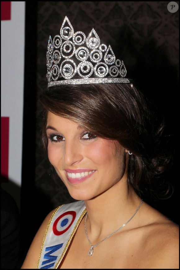 Laury Thilleman élue Miss France 2011 à Caen le 4 décembre 2010.