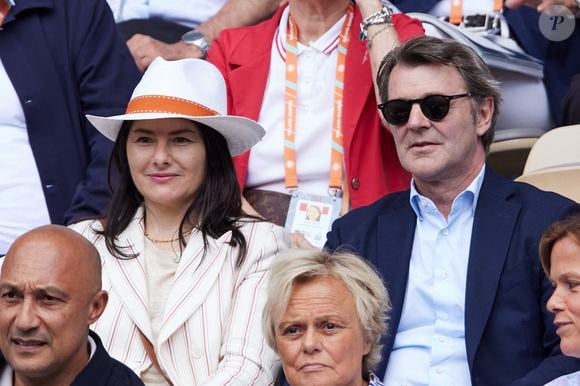 François Baroin et Stéphanie Lochard ( son adjointe à la mairie de Troyes) - Célébrités dans les tribunes de la finale homme des Internationaux de France de tennis de Roland Garros 2024 à Paris le 9 juin 2024. © Jacovides-Moreau/Bestimage