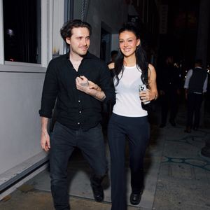 Brooklyn Beckham et sa femme Nicola Peltz à Los Angeles. Photo : Backgrid USA / Bestimage