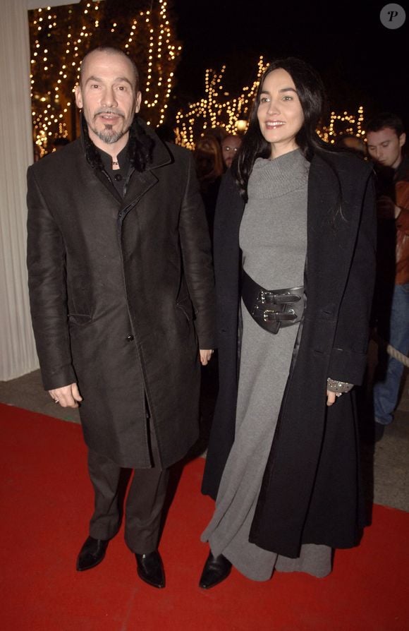 Le chanteur français Florent Pagny et sa femme Azucena arrivent à l'ouverture du 2ème festival international du film latino-américain à Paris, France, le 06 décembre 2006. Photo Giancarlo Gorassini/Abaca