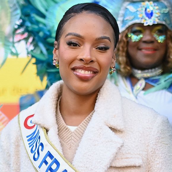 Miss France 2025 Angelique Angarni-Filopon pose lors du TRANSAT CAFE L OR le 24 octobre 2025 au Havre, France..Photo par Franck Castel/ABACAPRESS.COM