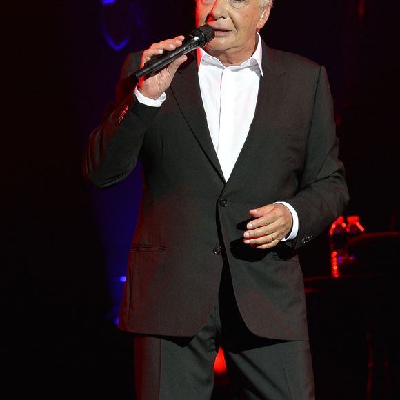 Michel Sardou en concert a l'Olympia a Paris le 7 juin 2013.