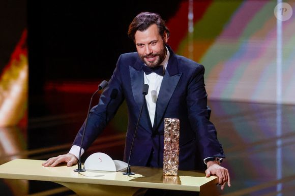Le chef des lieux, Alexandre Gauthier, a fièrement partagé des images de l'artiste posant joyeusement à table avec son précieux trophée.

Laurent Lafitte (montre Jaeger-LeCoultre) (Meilleur acteur dans La Femme la plus riche du monde) lors de la 51ème cérémonie des César à l'Olympia à Paris, France, le 26 février 2025 © Borde-Jacovides/Bestimage