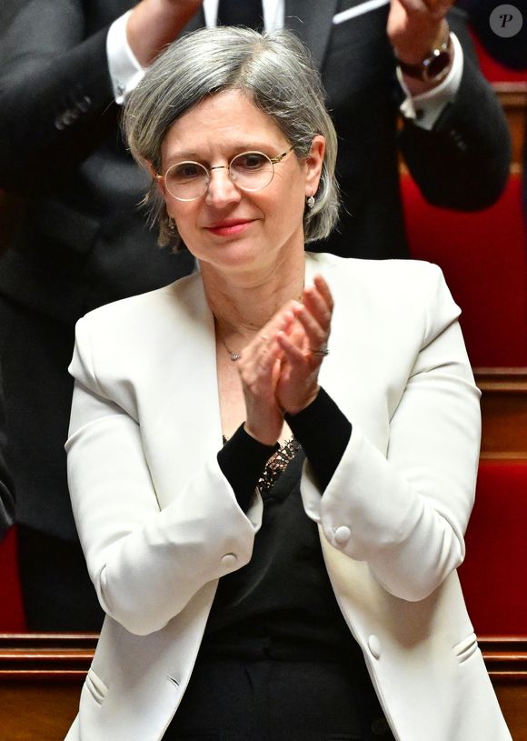 Sandrine Rousseau NUPS  lors d'une séance de questions au gouvernement à l'Assemblée nationale à Paris, France, le 4 Mars 2025. © Christian Liewig/Bestiimages