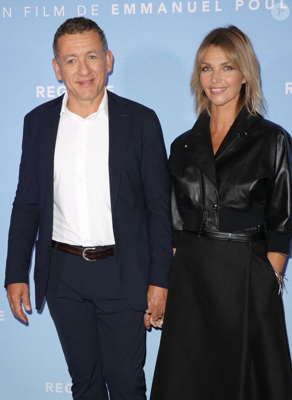 Dany Boon et sa nouvelle compagne Clara Vello - Avant-première du film "Regarde" au Cinéma Pathé Wepler à Paris le 8 septembre 2025. © Coadic Guirec/Bestimage