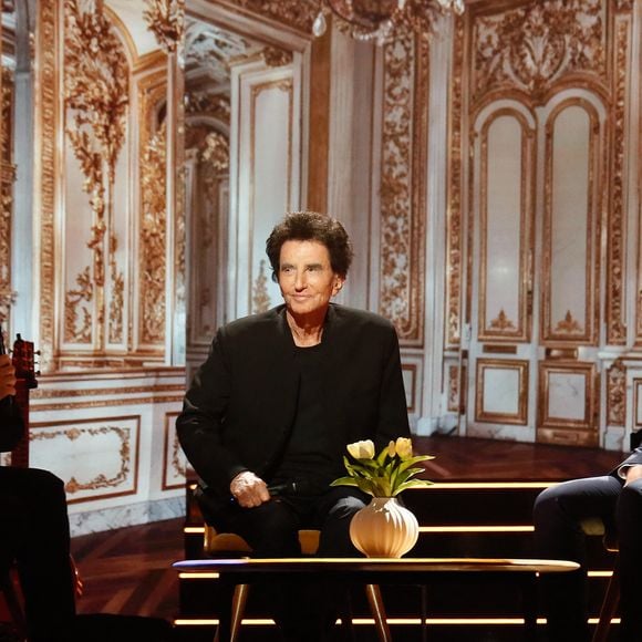 Exclusif - Laurent Gerra, Jack Lang, Stéphane Bern lors de l'enregistrement de l'émission "Laurent Gerra, l'anniversaire événement" présentée par S.Bern et qui sera diffusée le 7 juin 2025 sur France 2, au théâtre Marigny, à Paris, France, le 28 avril 2025. © Clovis-Moreau/Bestimage