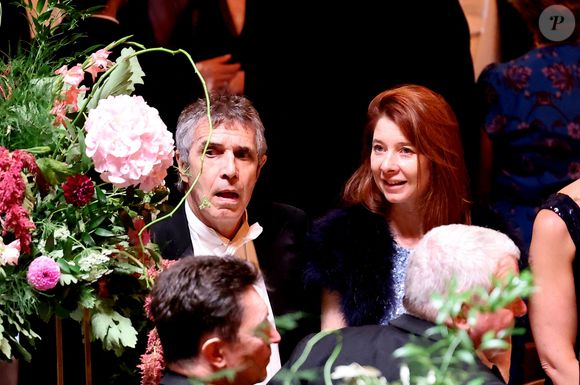 Julien Clerc et  Hélène Grémillon lors d'un banquet d'état à Guildhall, Londres le 9 juillet 2025. Le couple présidentiel français est en voyage officiel au Royaume Uni pour trois jours.

© Dominique Jacovides / Bestimage