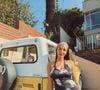 Mardi 15 septembre, elle a annoncé cette nouvelle aventure sur Instagram, partageant notamment des photos d’un safari et des paysages qu’elle a découverts avec sa famille.

Loulou Kitchen a quitté la France pour s'installer avec mari et enfants à l'autre bout du monde.