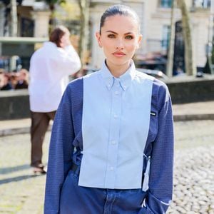 Thylane Blondeau aux arrivées au défilé Miu Miu Collection Femme Prêt-à-Porter Automne/Hiver 2026-2027 lors de la Fashion Week de Paris (PFW) au palais d'lena conseil Economique, social et environnemental, à Paris, France, le 10 mars 2026. © Denis Guignebourg/Bestimage