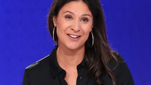 Non pas une mais deux pièces en cuir pour Apolline de Malherbe ! La journaliste de BFMTV brille en total look d'une marque française