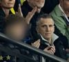 Il profite actuellement de vacances bien méritées à la montagne.

Guillaume Canet et ses enfants Marcel et Louise dans les tribunes du match de qualification de la Coupe du monde 2026 entre la France contre l'Ukraine (4-0) au Parc des Princes à Paris le 13 novembre 2025. © Cyril moreau/Bestimage