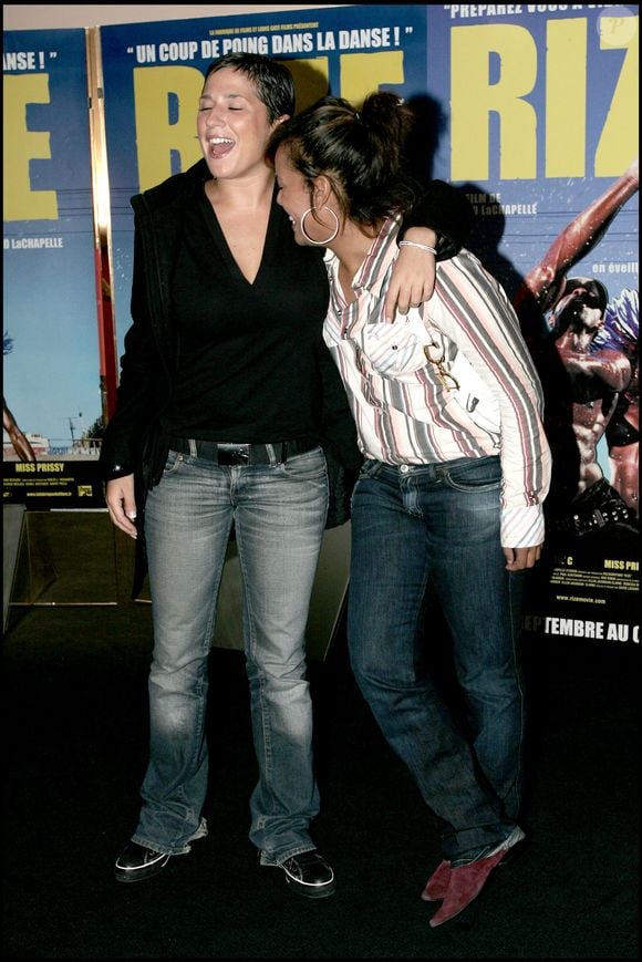 Diam's et Amel Bent lors de l'avant-première du film Rize en 2005
©AGENCE / BESTIMAGE