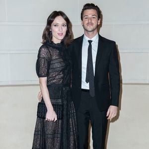 Gaspard Ulliel et Gaëlle Pietri - Photocall lors du deuxième défilé Chanel "Métiers d'Art" au Ritz à Paris, France, le 6 décembre 2016. © Olivier Borde/Bestimage