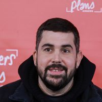 Artus assume toutes ses expériences dans sa vie privée : "On n'est pas à l'abri d'y retourner un jour"