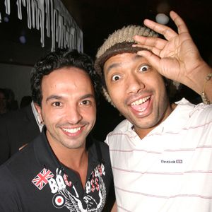 Le chorégraphe Kamel Ouali et le chanteur Doc Gyneco assistent à la soirée 'Les Caves montent à Paris' organisée par le célèbre club de Courchevel 'Les Caves' au club 'L'Etoile' à Paris, France le 4 février 2005. Photo par Benoit Pinguet/ABACA.