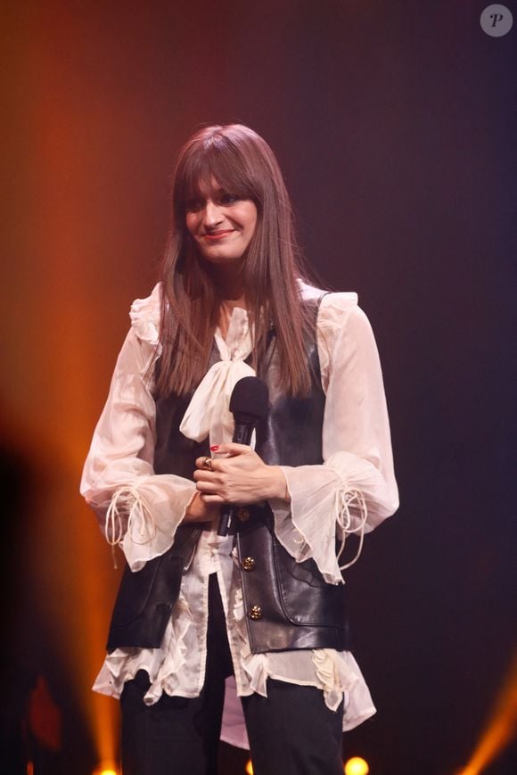 Clara .Luciani (Grand prix de la chanson française (créateur, interprète)) - Cérémonie des "Grands prix SACEM 2022" à la Maison de la radio, le 13 décembre 2022. © Christophe Clovis / Bestimage