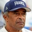 Yannick Noah perd un ami qui a beaucoup compté pour lui, il prend la parole et fait un geste fort