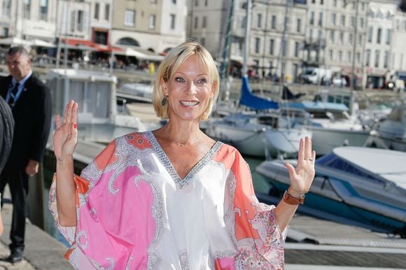 Plage, resto, lieux emblématique, salle de sport, coiffeur...

Rebecca Hampton lors de la 20e édition du Festival de fiction TV, le 15 septembre 2018 à La Rochelle, France .Photo by Thibaud MORITZ/ ABACAPRESS.COM