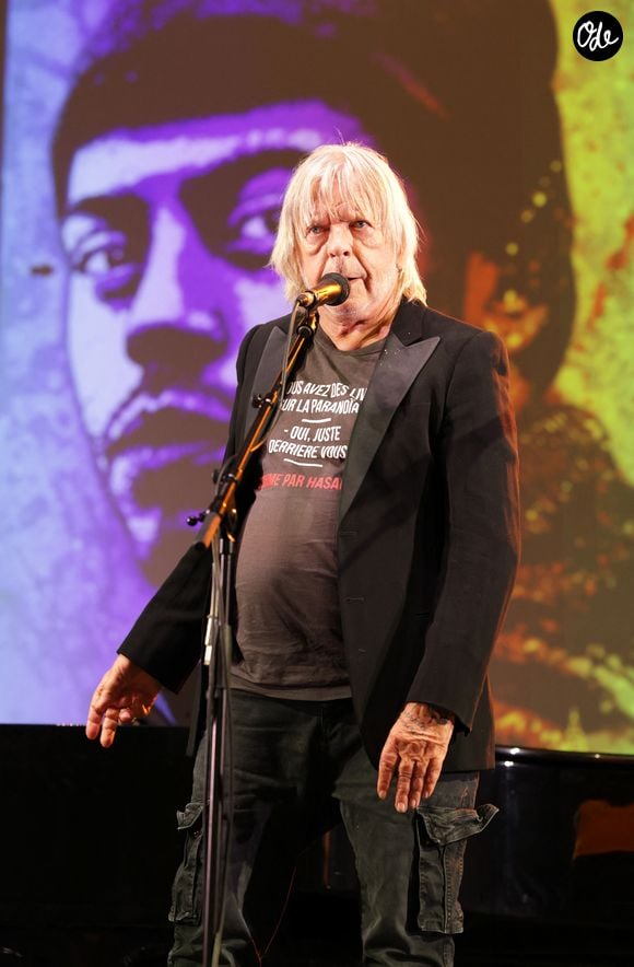 "Ma petite fille Héloïse a aussi la fibre artistique. Elle chante divinement bien", avait déclaré Renaud en 2025. 

Le chanteur Renaud (Renaud Séchan) - Les amis musiciens de Renaud ont donné un concert à la Mairie du 13ème à Paris le 5 septembre 2024, en hommage au chanteur et à l'occasion de l'exposition "Renaud, Des mots et des images" et de la sortie d'un recueil regroupant des œuvres d'artistes contemporains illustrant ses chansons par vingt artistes. © Coadic Guirec/Bestimage