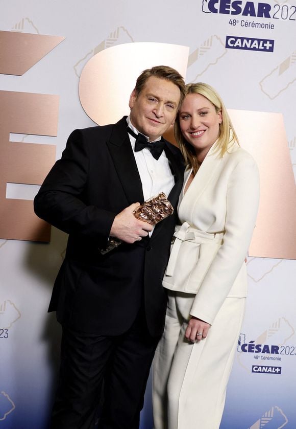 Benoît Magimel César Du Meilleur Acteur Dans Pacifiction - Tourment Sur Les Îles et sa femme Margot Pelletier - Pressroom - 48ème cérémonie des César à l'Olympia à Paris le 24 février 2023.

© Jacovides / Borde / Bestimage