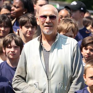 Interviewé par Télé Poche, Florent Pagny - dont le nouvel album Grandeur Nature sortira en septembre - a révélé que sa santé allait beaucoup mieux mais qu'il faisait toujours des contrôles réguliers.

Florent Pagny assiste à la cérémonie de remise du Prix de l'Ambassadeur de l'association ELA (European Leukodystrophy Association) à la Cité des Sciences et de l'Industrie à Paris, France, le 07 juin 2023. Photo by Jerome Domine/ABACAPRESS.COM