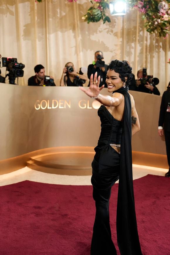 Teyana Taylor marchant sur le tapis rouge de la 83ème édition annuelle des Golden Globes à Los Angeles à l'hôtel Beverly Hilton. © Alessandro Galatoli/ZUMA Press Wire / Bestimage