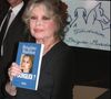 Opérée à Toulon, l'ancienne comédienne est de retour chez elle pour se reposer.

Brigitte Bardot fête les 20 ans de sa fondation au théâtre Marigny
©HERIPRET / BESTIMAGE