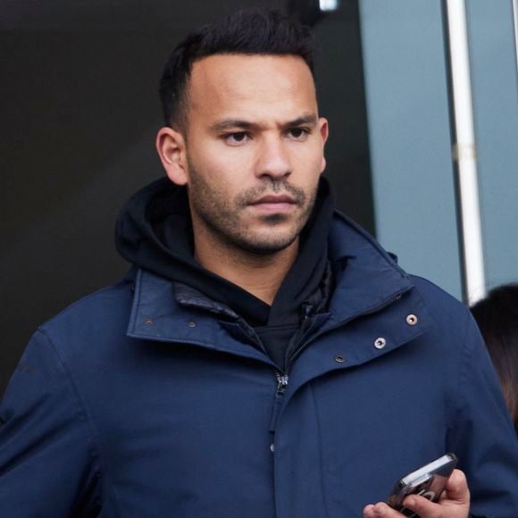Mohamed Bouhafsi - Les célébrités assistent à la victoire du Paris FC face au club Red Star (4 - 1 / L2), le 25 janvier 2025.  © Cyril Moreau / Bestimage