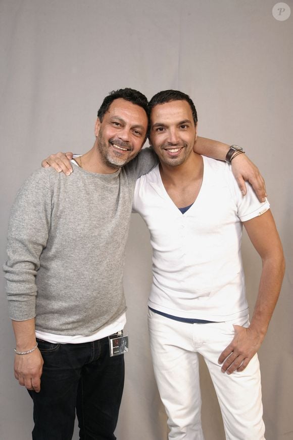 Sam Smadja et Kamel Ouali posent lors du Gala Fight Aids en l'honneur du musicien français Serge Gainsbourg au Grimaldi Forum à Monte-Carlo, Monaco le 20 mars 2008. Photo Nebinger-Orban/ABACAPRESS.COM