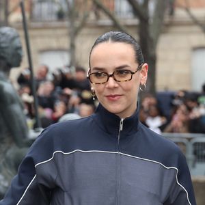 Pauline Ducruet aux arrivées au défilé Miu Miu Mode Féminine Prêt-À-Porter Automne/Hiver 2025-2026 lors de la Fashion Week de Paris (PFW) au Conseil économique et social Palais de Iéna, à Paris, France, le 11 mars 2025. © Denis Guignebourg/Bestimage