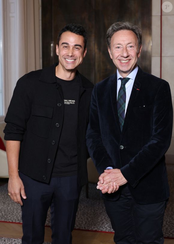 En effet, comme l'a annoncé son compagnon, un être cher vient de les quitter : leur petit chien.

Exclusif - Stéphane Bern (ici avec son mari Yori Bailleres ) nommé Pape du Patrimoine lors de la Saint Clément au restaurant Alain Ducasse Baccarat, à Paris, France, le 20 novembre 2025. © Denis Guignebourg/Bestimage