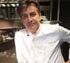 Au cours de l'entretien, une question simple lui est posée : "Tu as perdu tes parents ?" 

Exclusif - Le chef 3 étoiles Yannick Alleno présente un plat - Le propriétaire B.Magrez fête  les 770 ans du Château Pape Clément au Pavillon Ledoyen à Paris, France, le 23 Novembre 2022. 
© Bertrand Rindoff / Bestimage