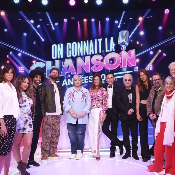 Exclusif - Maxime Dereymez, Nawarra, Bernard Minet, Malika Ménard, Gwendal Marimoutou, KeenV, Ariane Brodier, Eve Angeli, Jordan Deluxe, Chicandier, Isabelle Morini-Bosc, Gilles Verdez, Laurence Boccolini, lors de l'enregistrement de l'émission On Connait La Chanson Années 90, présentée par L.Boccolini et diffusée le 19 mai 2026 sur W9, à Paris, France, le 8 avril 2026. © Jack Tribeca/Bestimage
