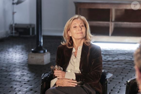 Exclusif - Claire Chazal lors de l'enregistrement de l'émission "Animaux Stars", présentée par B.Montiel et diffusée sur la chaine Animaux TV le 23 décembre 2023
© Jack Tribeca / Bestimage