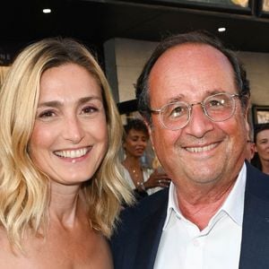 On vous donne la réponse

Julie Gayet et son mari François Hollande lors du 15ème festival du film francophone de Angoulême (jour 4) au cinéma CGR à Angoulême, France, le 26 août 2022. © Coadic Guirec/Bestimage