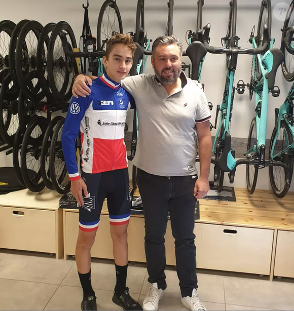 Paul Seixas en septembre 2021. Déjà un maillot tricolore sur les épaules.