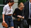 Il s'agit de la journaliste et féministe Gloria Steinem
Meghan Markle, duchesse de Sussex, et l'icône féministe Gloria Steinem se sont rencontrées à New York. Meghan Markle a révélé dans une récente interview qu'elle pourrait faire équipe avec Steinem pour rallier le soutien à l'amendement sur l'égalité des droits. New York, le 18 juillet 2022.