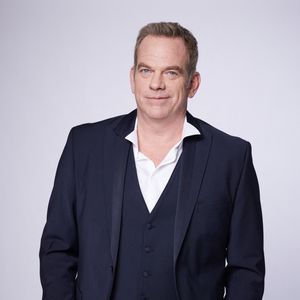 Exclusif - Garou - Studio - Enregistrement de l'émission "La Fine Equipe : Le retour!" à Paris, diffusée le 14 janvier sur France 2. Le 3 novembre 2022 © Cyril Moreau-Tiziano Da Silva / Bestimage