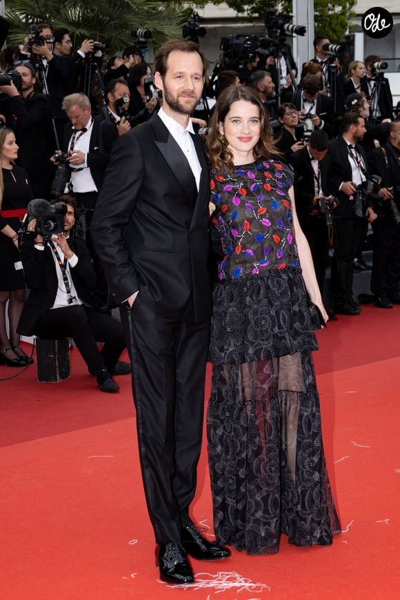 Benjamin Lavernhe et Rebecca Marder - Montée des marches du film « Indiana Jones et le cadran de la destinée (Indiana Jones and the Dial of destiny) » lors du 76ème Festival International du Film de Cannes, au Palais des Festivals à Cannes. Le 18 mai 2023
© Jacovides-Moreau / Bestimage