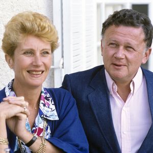 Philippe Bouvard est décédé à l'âge de 96 ans.

En France, à Valbonne, Philippe Bouvard et sa femme Colette en décembre 1984.

Michel CROIZARD via Bestimage