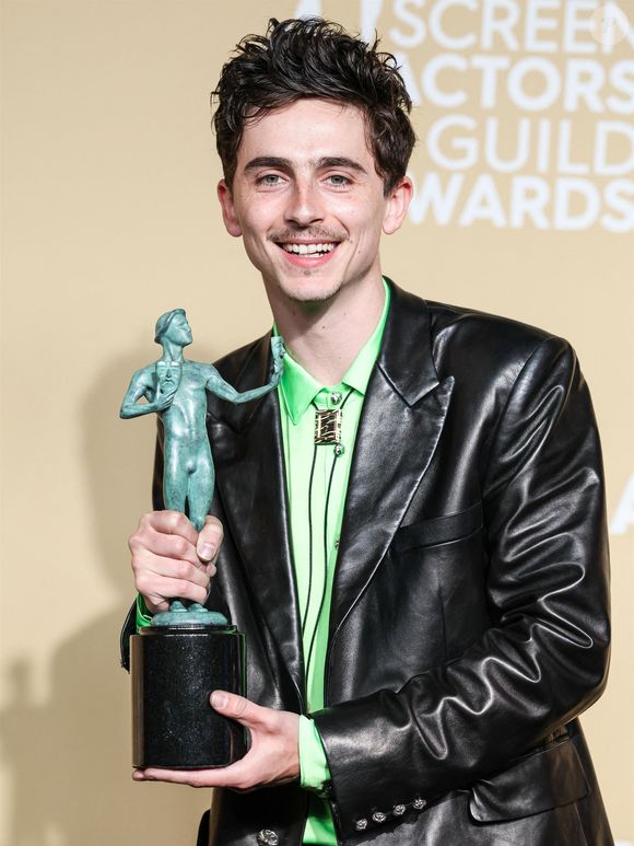 Timothée Chalamet au photocall des lauréats (pressroom) de la 31ème édition des SAG Awards (Screen Actors Guild Awards) au Shrine Auditorium de Los Angeles, Californie, Etats-Unis, le 23 février 2025. © RALL/Backgrid USA/Bestimage