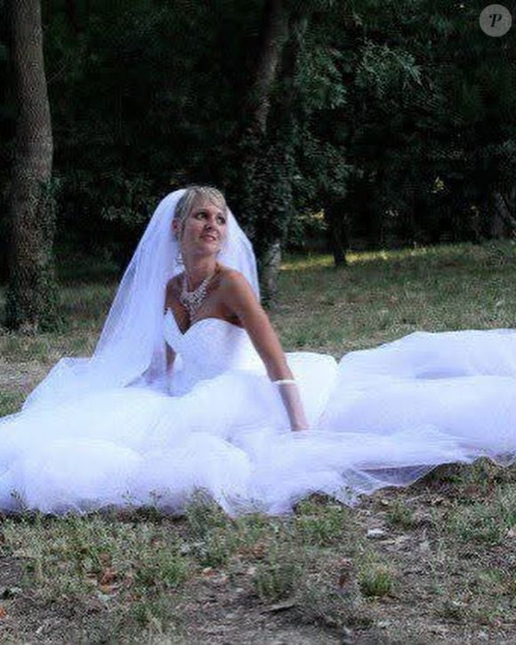Ambre Dol de "Familles nombreuses" dévoile des photos de son premier mariage