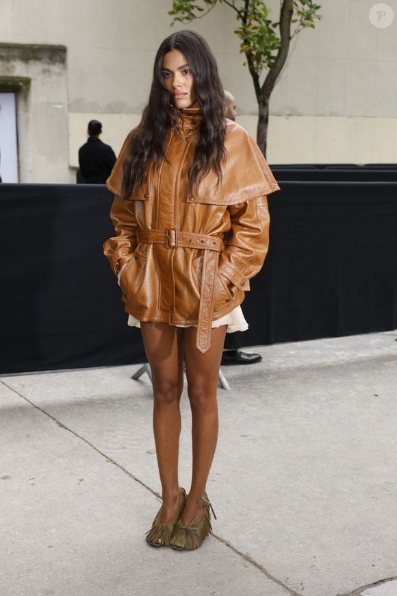 Tina Kunakey - Arrivées des people au défilé de mode printemps-été 2025 "Chloé" lors de la fashion week de Paris le 26 septembre 2024. © Chistophe Aubert via Bestimage